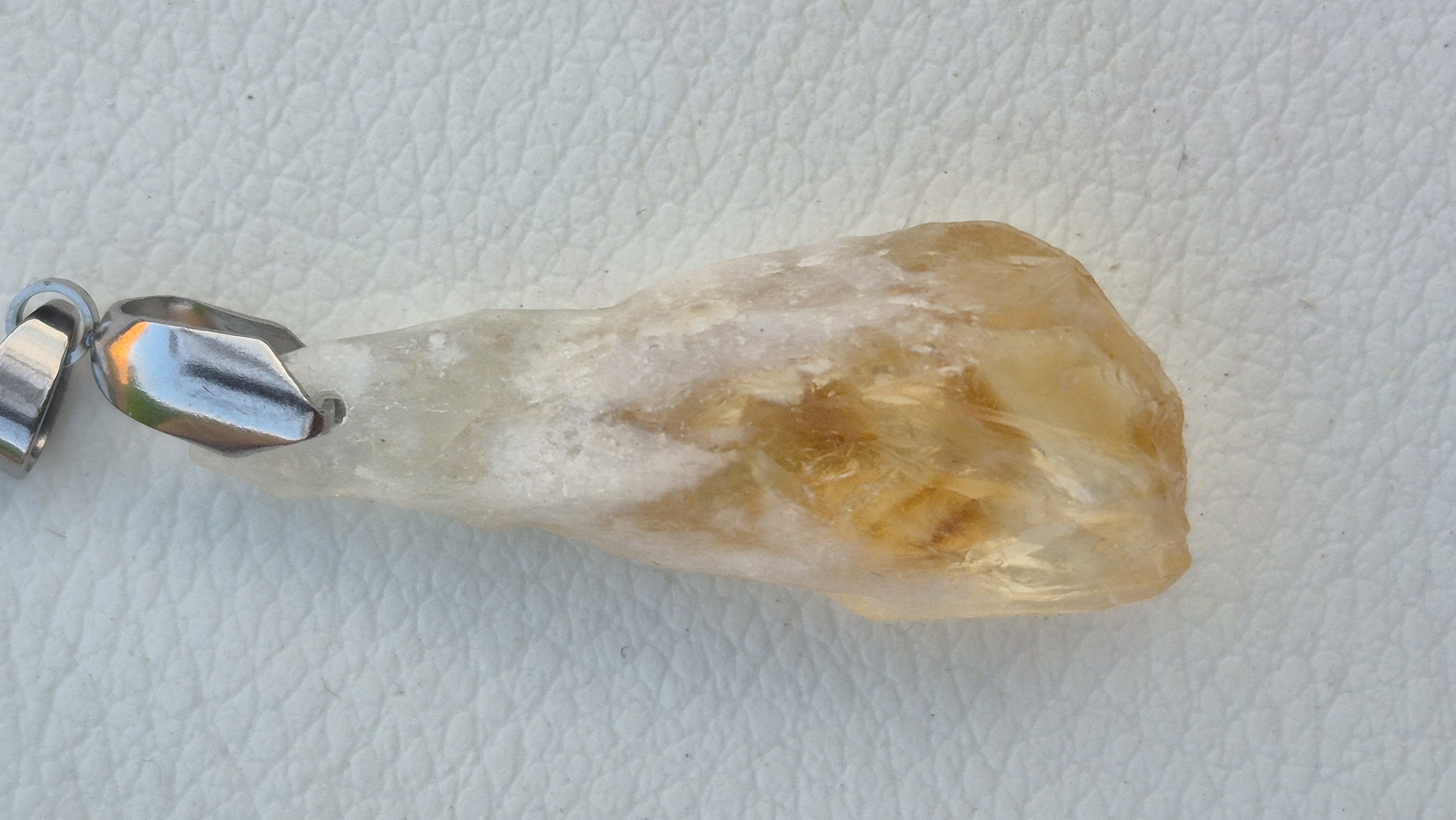 گردن آویز بلور سیترین