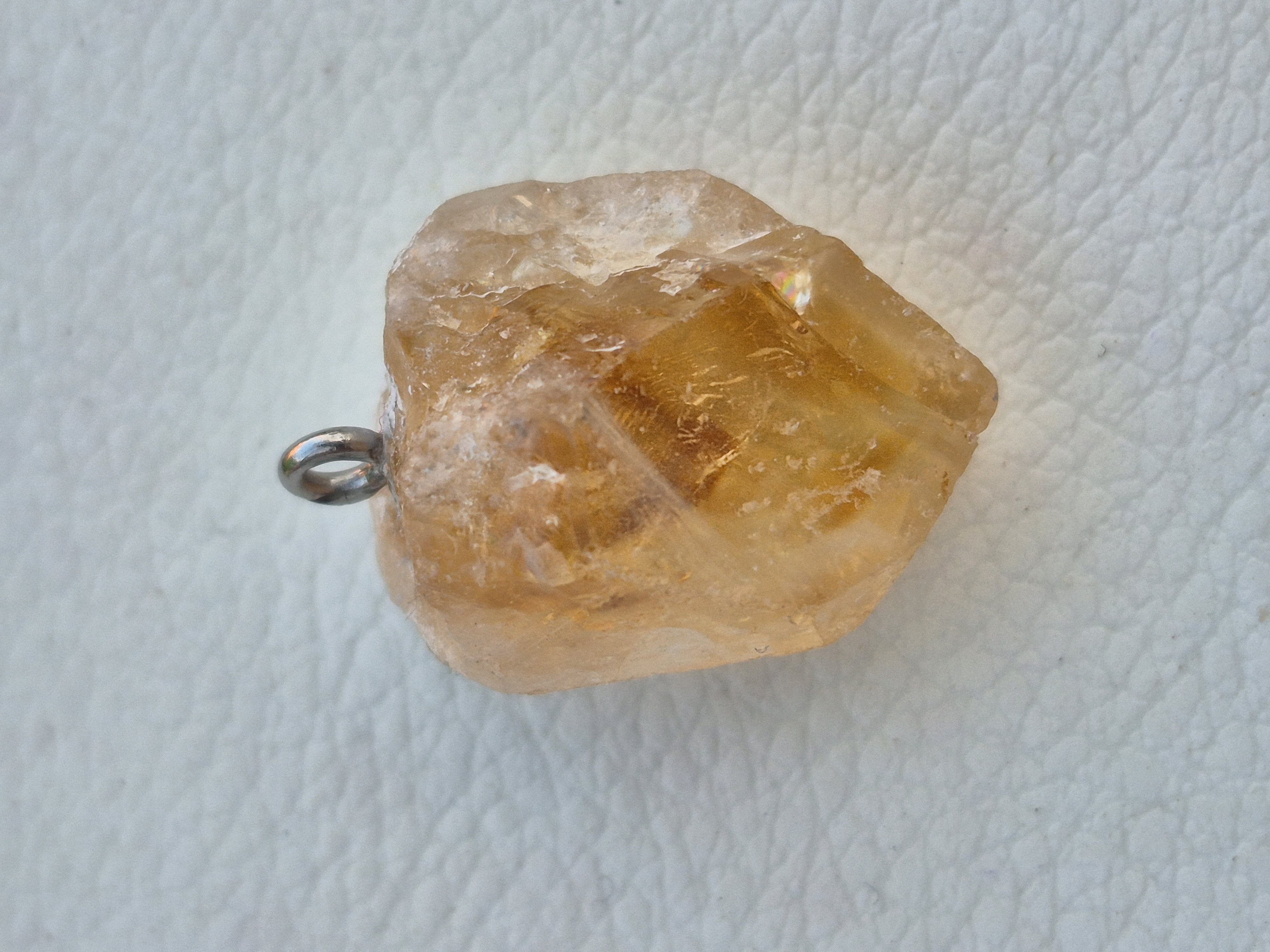 گردن آویز بلور سیترین